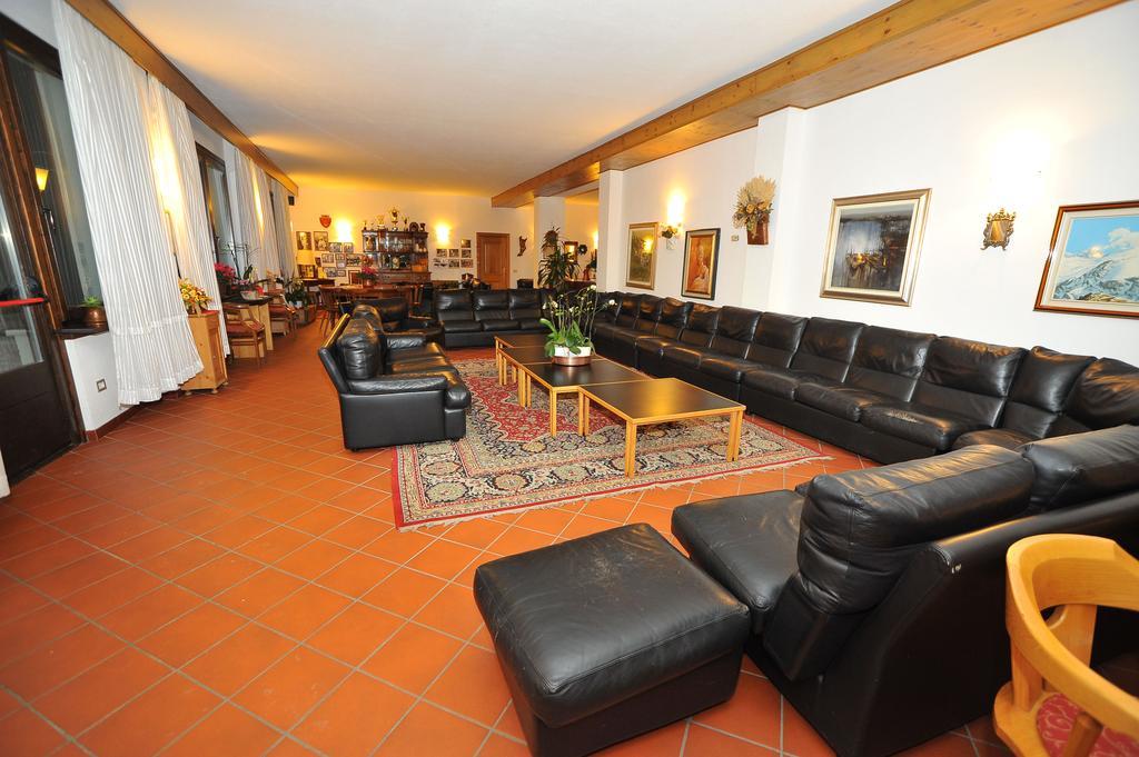 Hotel Derby Bormio Dış mekan fotoğraf